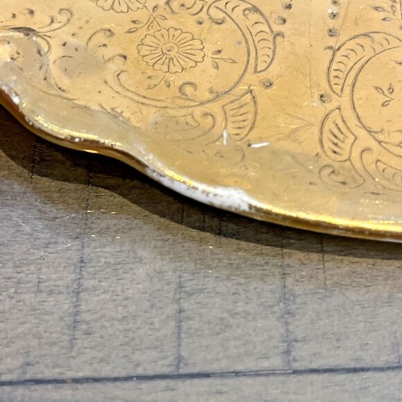 Gold Vogue China Dinner Plate 22K Gold Rim Floral Center VTG Homer Laughlin 10" - Picture 5 of 7